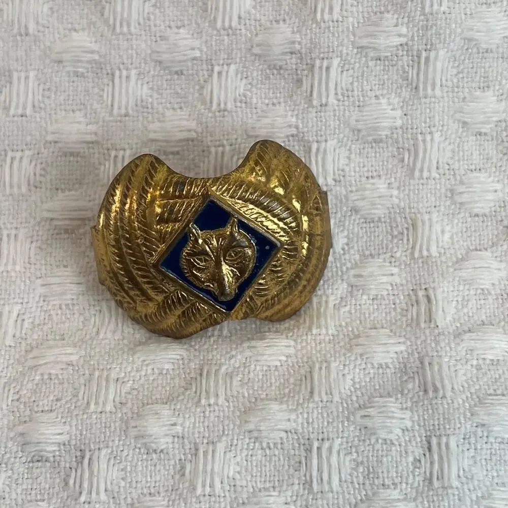 Vintage Boy Scout BSA Cub Scout Wolf Rank Neckerchief Slide - Metal Knot